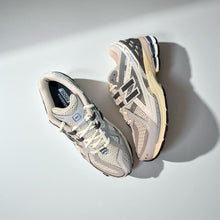 Carica l'immagine nel visualizzatore di Gallery, New Balance 1906