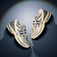 Carica l'immagine nel visualizzatore di Gallery, New Balance 1906