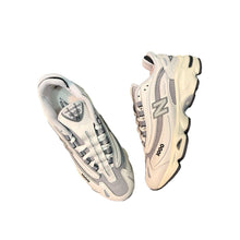Carica l'immagine nel visualizzatore di Gallery, New Balance 1000