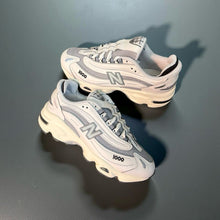 Carica l'immagine nel visualizzatore di Gallery, New Balance 1000