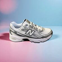 Carica l'immagine nel visualizzatore di Gallery, New Balance 740