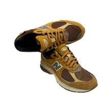 Carica l'immagine nel visualizzatore di Gallery, New Balance 2002RXG