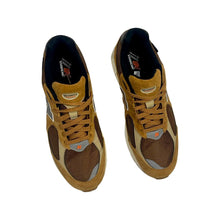 Carica l'immagine nel visualizzatore di Gallery, New Balance 2002RXG