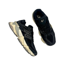 Carica l&#39;immagine nel visualizzatore di Gallery, New Balance 9060
