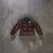 Carica l&#39;immagine nel visualizzatore di Gallery, The North Face Nuptse
