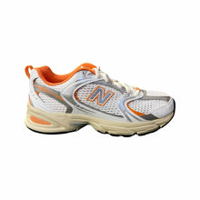 Carica l&#39;immagine nel visualizzatore di Gallery, New Balance 530
