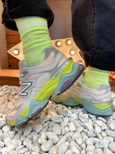 Carica l&#39;immagine nel visualizzatore di Gallery, New Balance 9060
