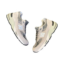 Carica l&#39;immagine nel visualizzatore di Gallery, New Balance 991
