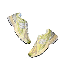 Carica l&#39;immagine nel visualizzatore di Gallery, New Balance 1906
