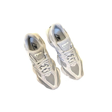 Carica l&#39;immagine nel visualizzatore di Gallery, New Balance 9060
