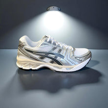 Carica l&#39;immagine nel visualizzatore di Gallery, Asics Gel Kayano 14
