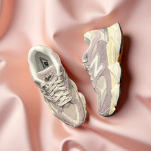 Carica l'immagine nel visualizzatore di Gallery, New Balance 9060
