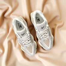 Carica l'immagine nel visualizzatore di Gallery, New Balance 9060
