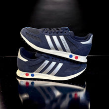 Carica l'immagine nel visualizzatore di Gallery, La Trainer Og Adidas
