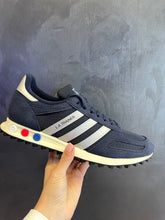 Carica l'immagine nel visualizzatore di Gallery, La Trainer Og Adidas
