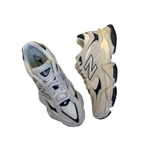 Carica l'immagine nel visualizzatore di Gallery, New Balance 9060
