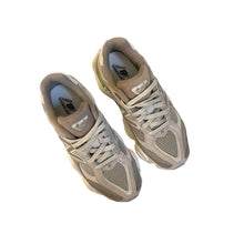 Carica l'immagine nel visualizzatore di Gallery, New Balance 9060
