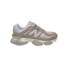 Carica l'immagine nel visualizzatore di Gallery, New Balance 9060
