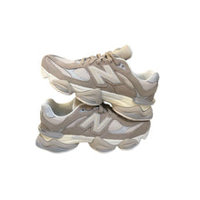 Carica l'immagine nel visualizzatore di Gallery, New Balance 9060
