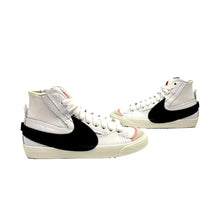 Carica l&#39;immagine nel visualizzatore di Gallery, Nike Blazer mid&#39;77 jumbo
